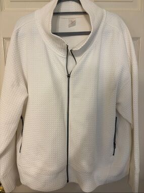 CALIA by Carrie Underwood White Textured Zip Bomber Jacket